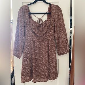 Abercrombie maroon dress half sleeve length
